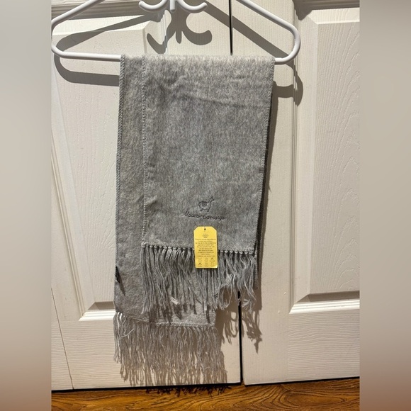 NWT ALPACA CAMARGO woven alpaca blend grey scarf - Picture 2 of 4